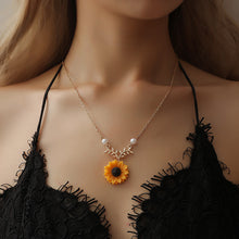 Load image into Gallery viewer, Sunflower Pearl Leaf Pendant Necklace
