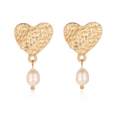 Load image into Gallery viewer, Heart Pearl Earrings
